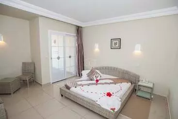 فندق Lella Meriam