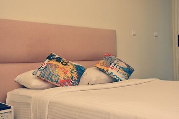 هتل Local Escape Boutique