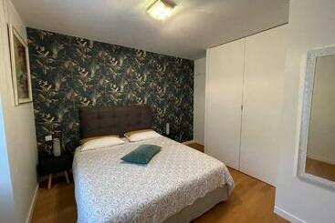 Aamiaismajoitus (B&B) Chez Cathy Et Léo