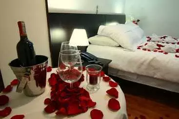 هتل Ferrovial Corferias