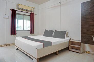 Collection O 85182 Hotel Gold Castle