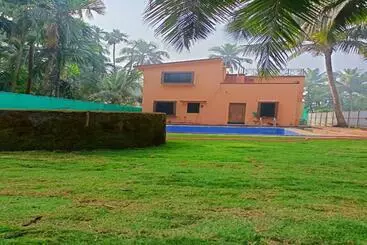 Pension Oyo Home 84766 Manomangalam Villa