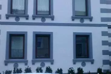 Pensione Monteurzimmer Lützow