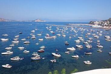 Bed & Breakfast Summer Paradise