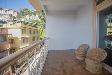 ホテル O Nourpem Residency