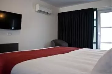 Brighton Hotel Motel