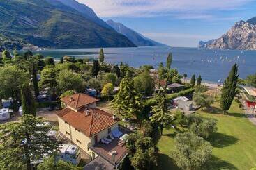 Bed and Breakfast Villa Torbole