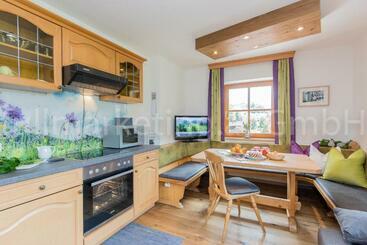 هتل Familienbauernhof Leogang Apartments Weissbacher