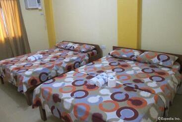 White Beach Hotel Puerto Galera Powered By Cocotel