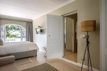 Hotel Whale Rock Luxury Lodge