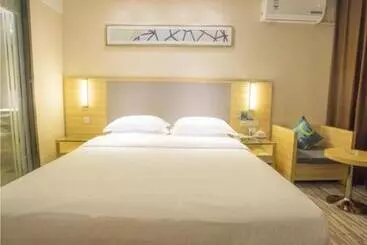 Hotelli City Comfort Inn Fangcheng Qunxing Avenue