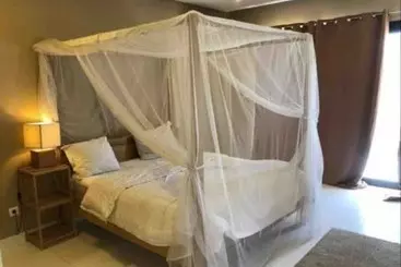 پانسیون Auberge Philomene