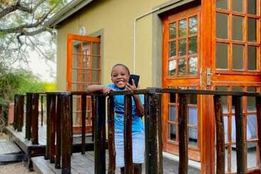 פנסיון The Brook Villa