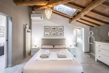تختخواب و صبحانه La Casa Di Valeria   Modena