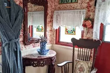 Hostel Olympic Railway Inn