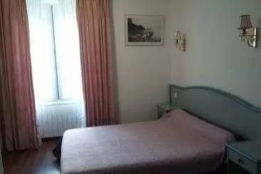 Bed and Breakfast Manoir De Gravezon