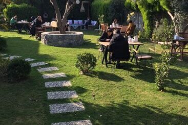 Moya Urla Butik Otel