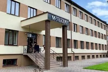 Monada Hotel & Hostel