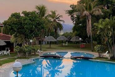 El Pantanal Hotel & Resort