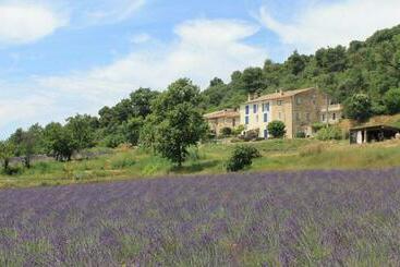 مبيت وإفطار Domaine De Bertrandy