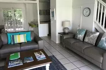 Coral Beach Noosa Resort