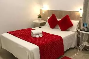 مسافرخانه Casa de Huespedes Marisol