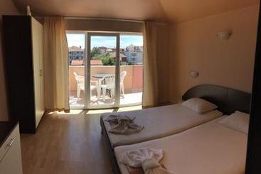 فندق Hawaii Lozenets