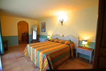 בית מלון כפרי Relais La Canfora