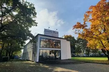 בית מלון כפרי Creativ Park
