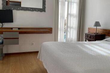 تختخواب و صبحانه Residencial Arabi