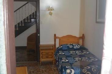 פנסיון Casa Colonial Cejas