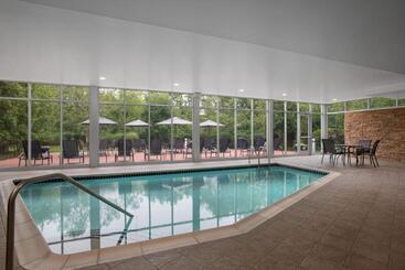 בית מלון כפרי Fairfield By Marriott Inn & Suites Washington Casino Area