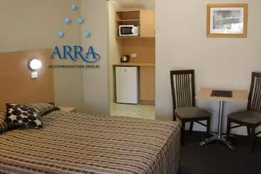 Hotelli Hideaway Motor Inn