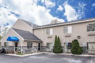 Szálloda Passport Inn