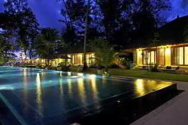 Hotel Bangsak Village