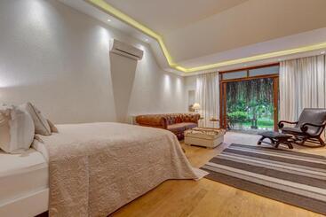 هتل Olympos Lodge