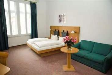 Отель Schönberger Hof