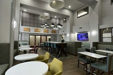 Szálloda Hampton Inn & Suites Chico