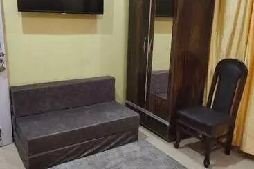 ペンション Oyo Home 85620 Abhishek Homestay