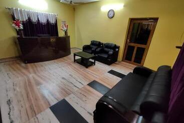 Nocleg ze śniadaniem Saket Palace