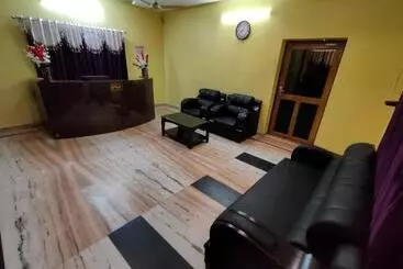 Bed & Breakfast Saket Palace