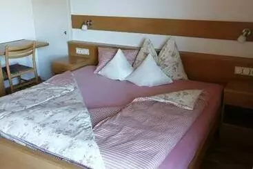 هتل Haus Ebner Eppan An Der Weinstraße St Pauls