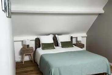 تختخواب و صبحانه La Villa Saint Val