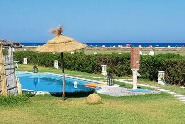 بنسيون Villa Yasmine Diar Maamoura