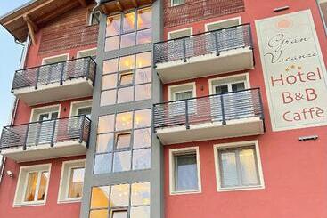 Hotel Gran Vacanze Rooms & Apartments