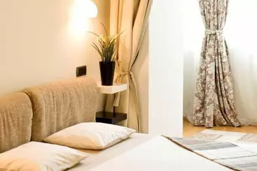 هتل روستایی Bohemia Apartments Prague Old Town