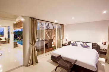 Hotelli Villa Grace & Milena