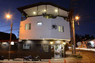 هاستل Hostal Casa Blanca