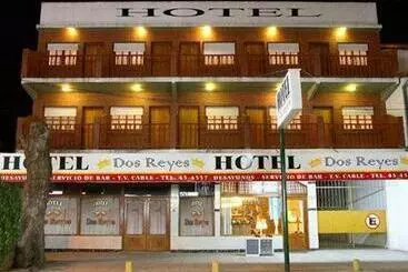 ホテル Dos Reyes