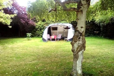 Пансион Caravane Eriba Au Bord De L Eure